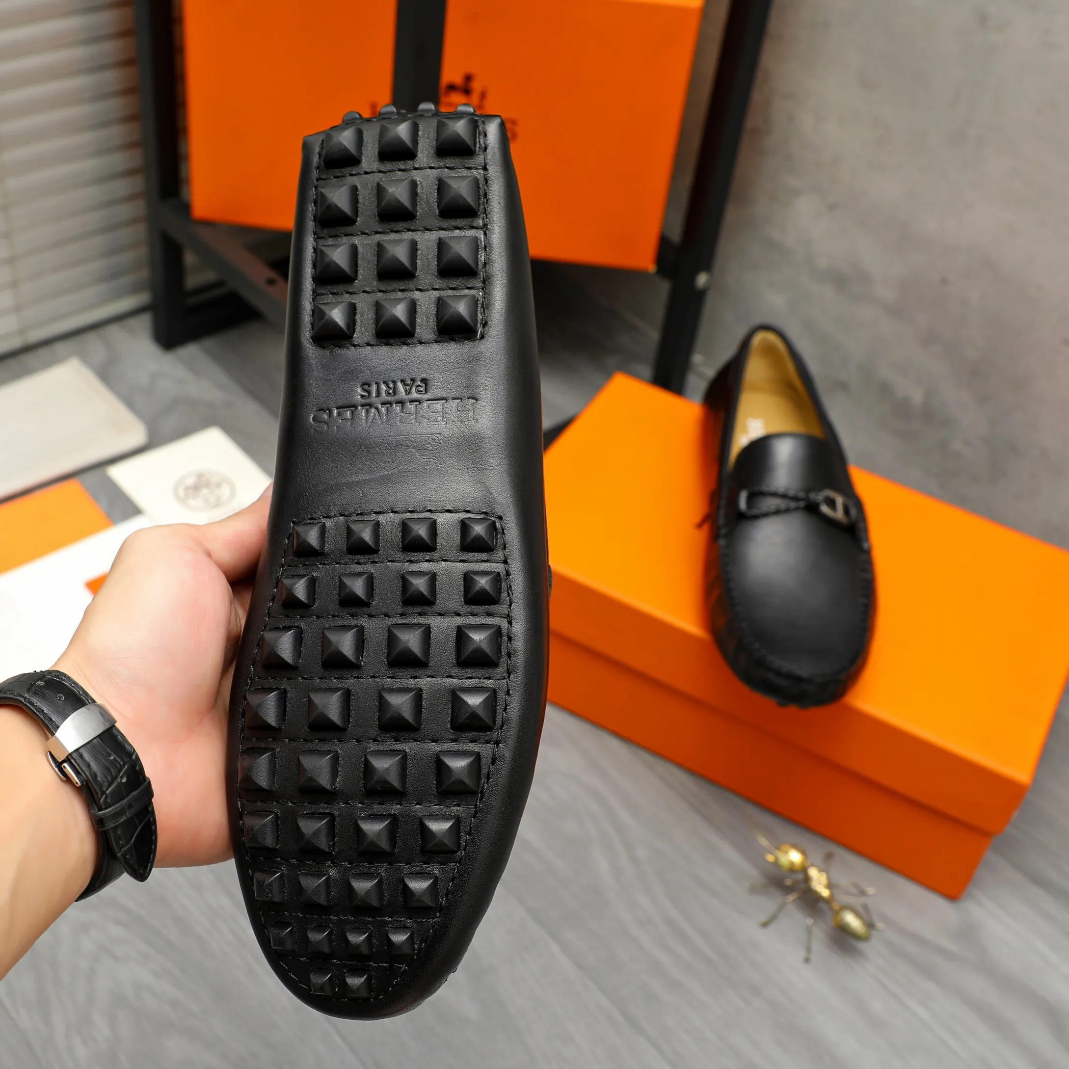 Men's shoes 💰420 Product trademark: HERMES "Hermes" casual slip-on shoes Regular size: 38-46 (45.46 custom-made, non-returnable) Product materials: Selected high-quality cowhide upper, sheepskin lining, non-slip bean outsole